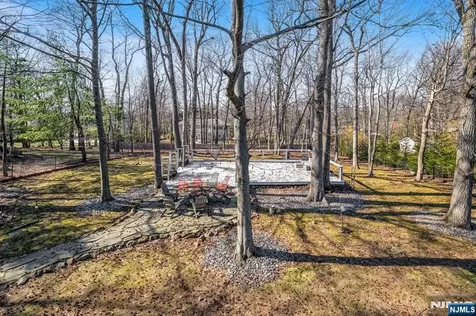 17 Brentwood Drive North Caldwell NJ 07006