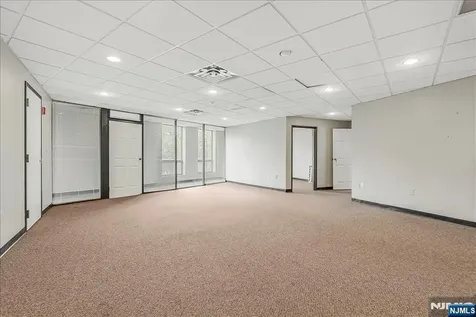 3 Tice Road Franklin Lakes NJ 07417