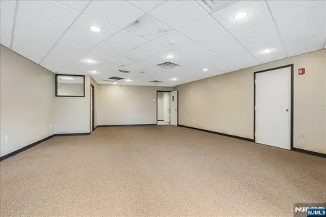 3 Tice Road Franklin Lakes NJ 07417