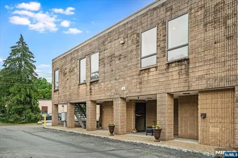 3 Tice Road Franklin Lakes NJ 07417