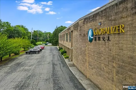 3 Tice Road Franklin Lakes NJ 07417