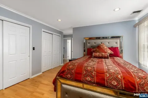 2 Crystal Lane Paterson NJ 07501