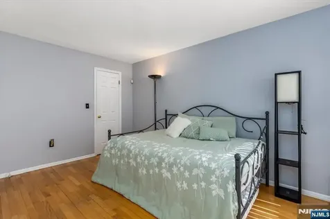 2 Crystal Lane Paterson NJ 07501