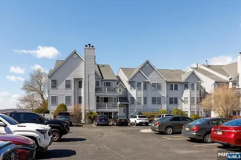 2 Crystal Lane Paterson NJ 07501