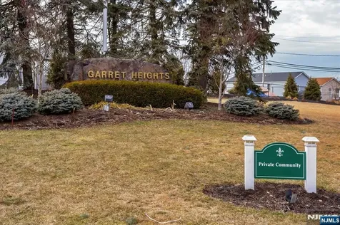 2 Crystal Lane Paterson NJ 07501