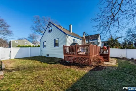175 Hillside Avenue Bergenfield NJ 07621