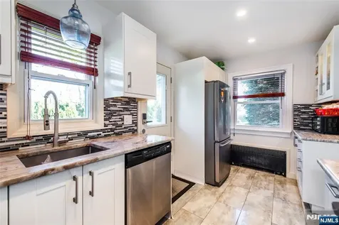 175 Hillside Avenue Bergenfield NJ 07621
