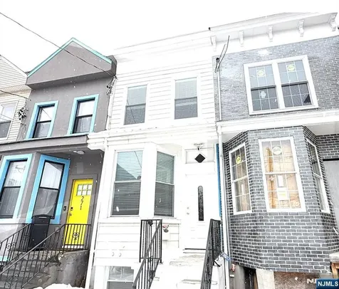 273 Forrest Street Jersey City NJ 07304