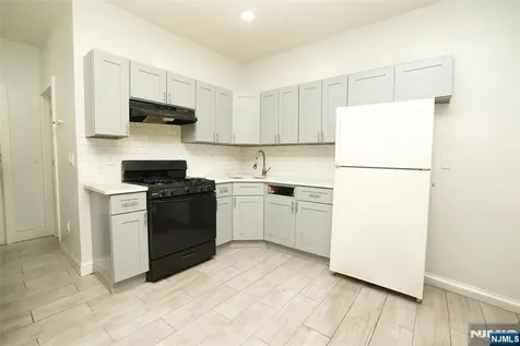 14-16 Hazel Place Newark NJ 07108
