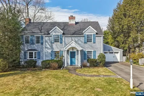 235 Sheridan Avenue Ho-ho-kus NJ 07423