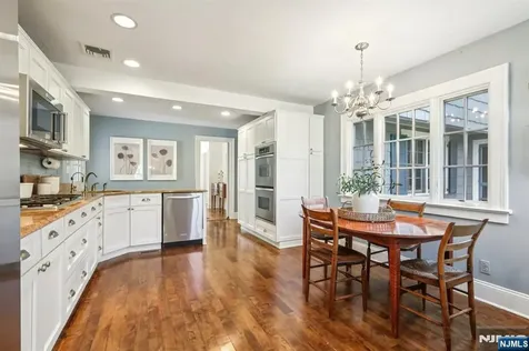 235 Sheridan Avenue Ho-ho-kus NJ 07423