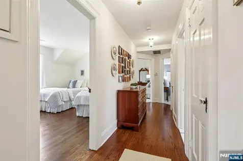 235 Sheridan Avenue Ho-ho-kus NJ 07423