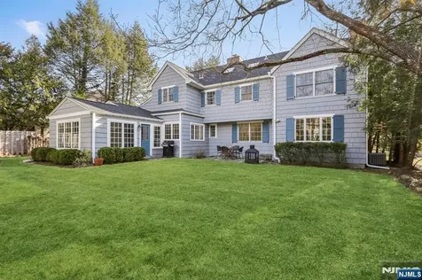 235 Sheridan Avenue Ho-ho-kus NJ 07423