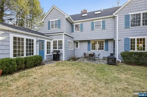 235 Sheridan Avenue Ho-ho-kus NJ 07423