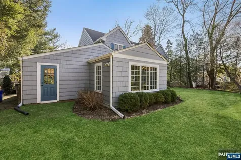 235 Sheridan Avenue Ho-ho-kus NJ 07423
