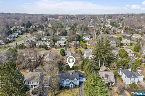 235 Sheridan Avenue Ho-ho-kus NJ 07423