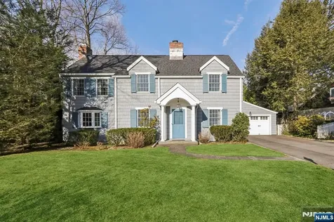 235 Sheridan Avenue Ho-ho-kus NJ 07423
