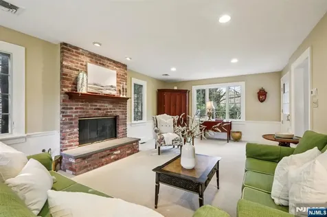 235 Sheridan Avenue Ho-ho-kus NJ 07423