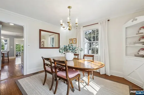 235 Sheridan Avenue Ho-ho-kus NJ 07423