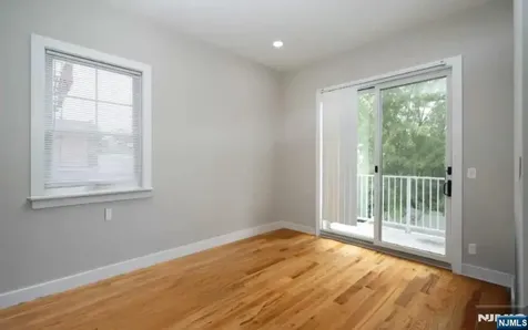 40 Wright Avenue Jersey City NJ 07306