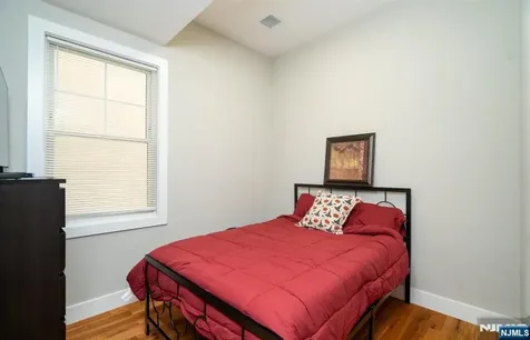 40 Wright Avenue Jersey City NJ 07306