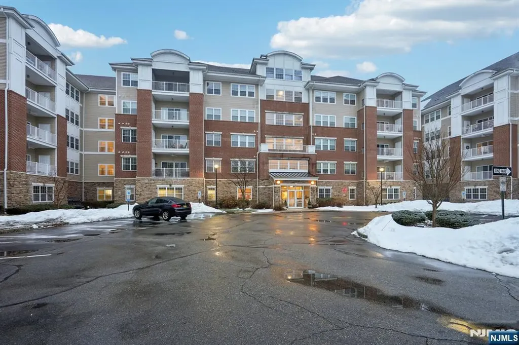 5203 Warrens Way Wanaque NJ 07465