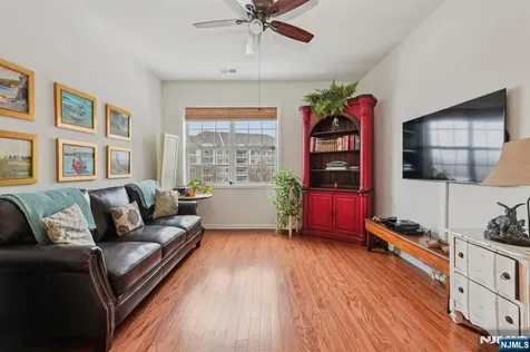 5203 Warrens Way Wanaque NJ 07465