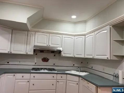 460 New England Terrace Orange NJ 07050