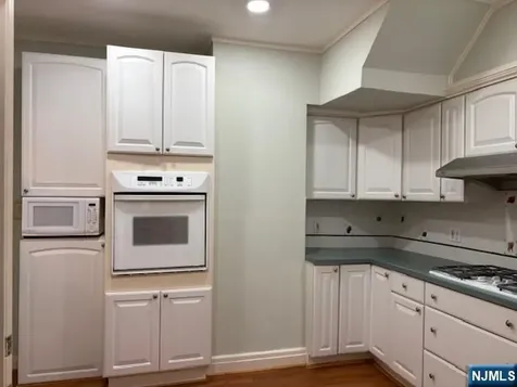 460 New England Terrace Orange NJ 07050