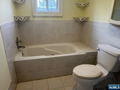 460 New England Terrace Orange NJ 07050
