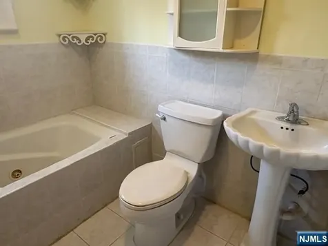 460 New England Terrace Orange NJ 07050