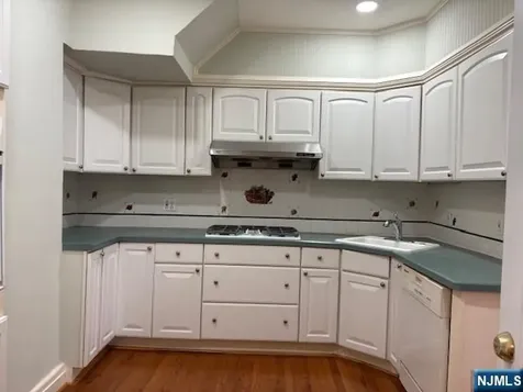 460 New England Terrace Orange NJ 07050