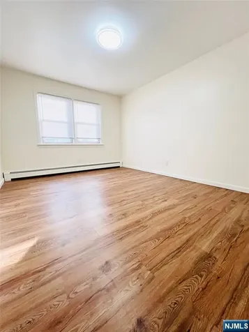 76 Front Street North Arlington NJ 07031