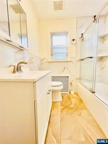 76 Front Street North Arlington NJ 07031