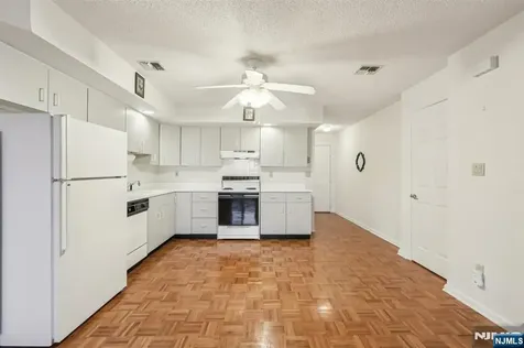 41-51 Wilson Avenue Newark NJ 07105