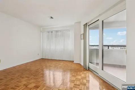 41-51 Wilson Avenue Newark NJ 07105