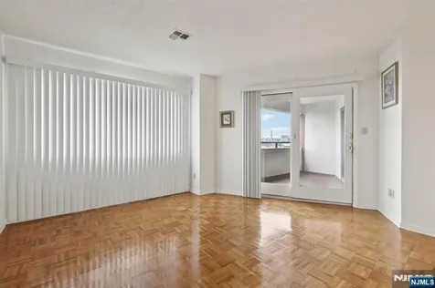 41-51 Wilson Avenue Newark NJ 07105
