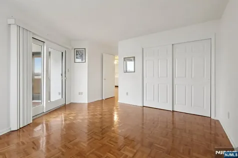 41-51 Wilson Avenue Newark NJ 07105