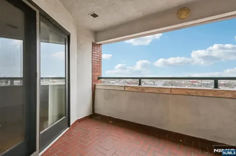 41-51 Wilson Avenue Newark NJ 07105