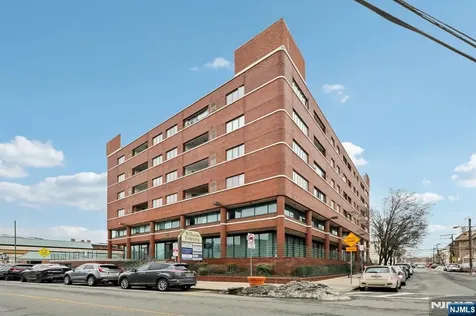 41-51 Wilson Avenue Newark NJ 07105