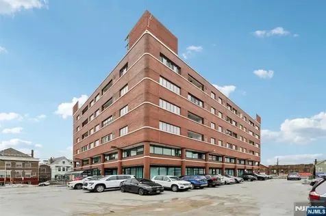 41-51 Wilson Avenue Newark NJ 07105