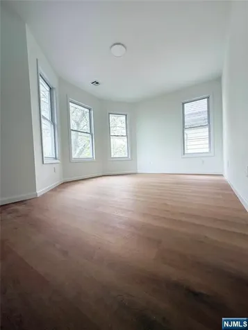 346-348 Woodside Avenue Newark NJ 07104