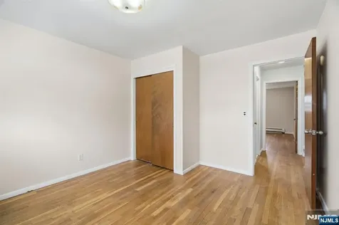 49 New Brier Lane Clifton NJ 07012