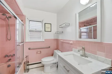 49 New Brier Lane Clifton NJ 07012