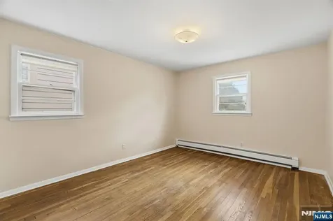 49 New Brier Lane Clifton NJ 07012