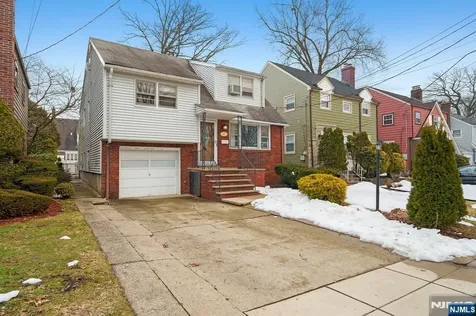 49 New Brier Lane Clifton NJ 07012
