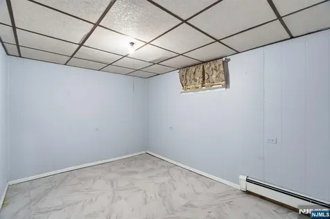 49 New Brier Lane Clifton NJ 07012