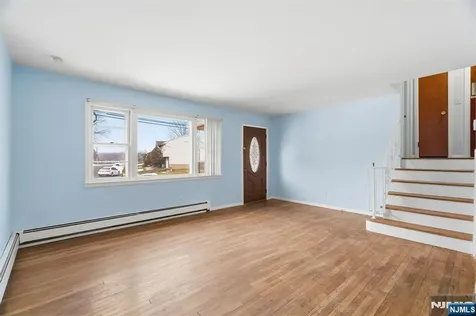 49 New Brier Lane Clifton NJ 07012