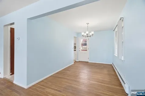 49 New Brier Lane Clifton NJ 07012