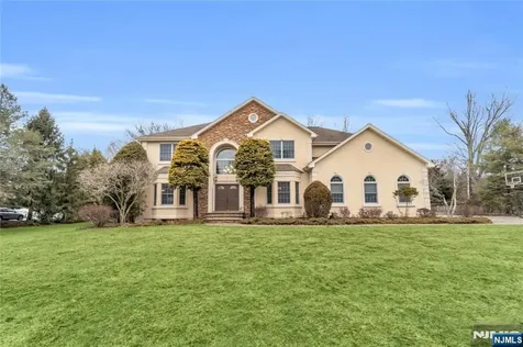 1 Sherwood Court Old Tappan NJ 07675